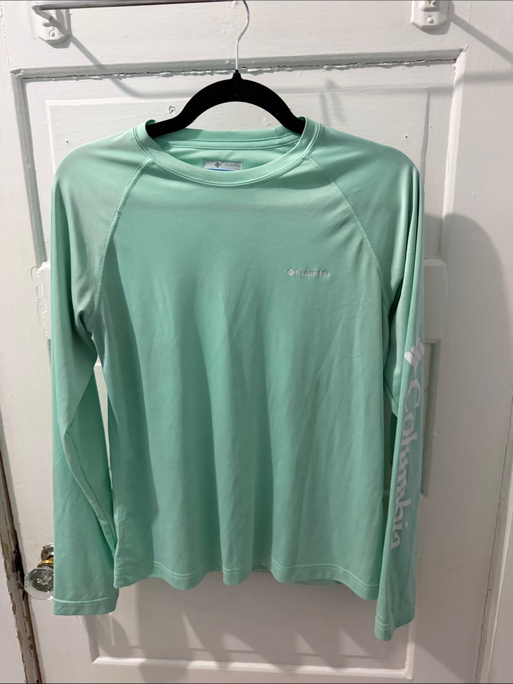 Columbia Seafoam Green Long Sleeve Performance Shirt